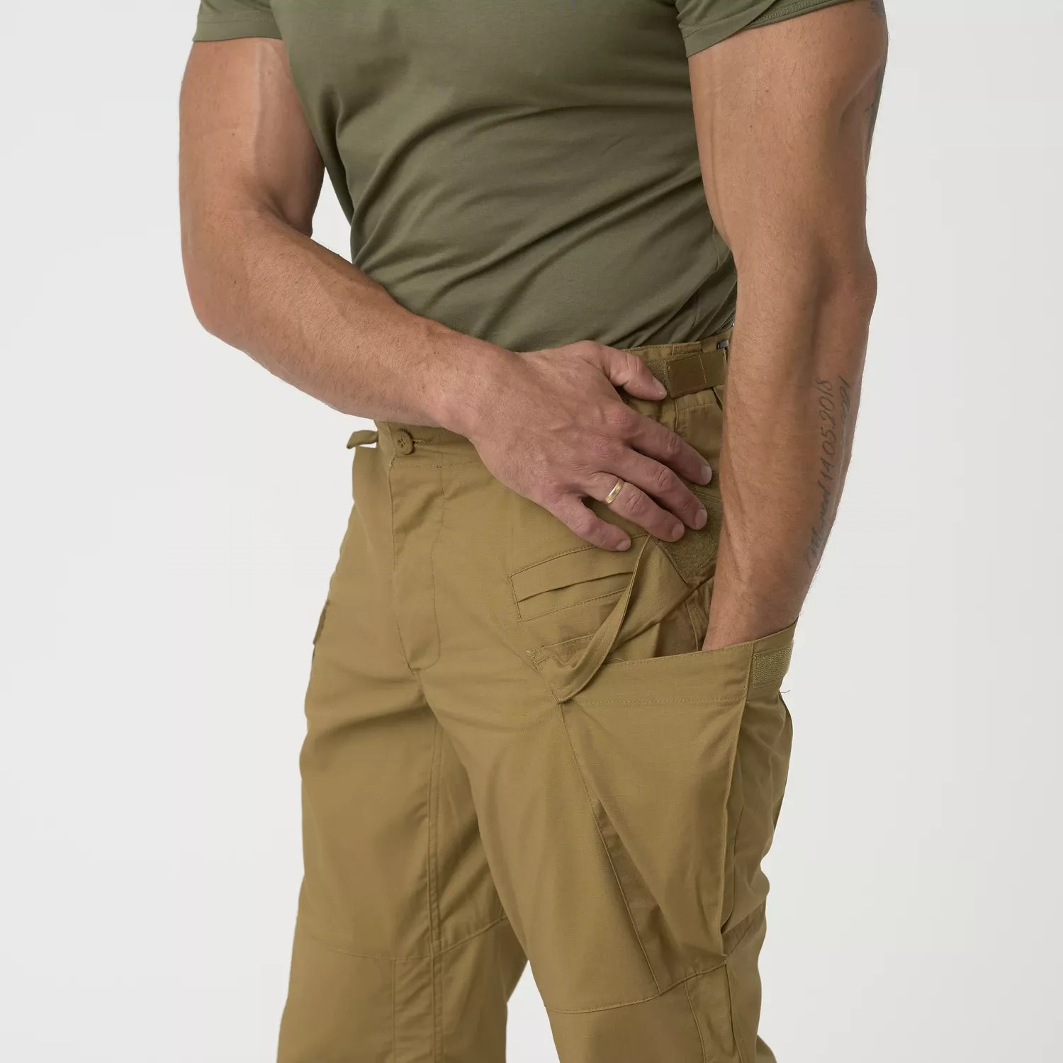 c-8.jpg